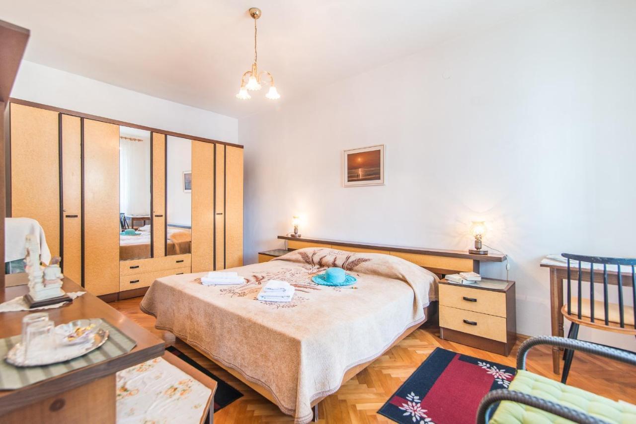 Room Sandra Rabac Bagian luar foto
