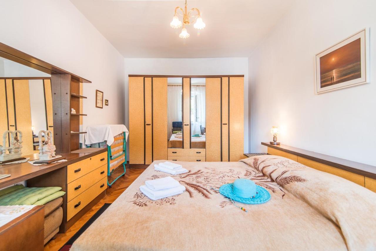 Room Sandra Rabac Bagian luar foto