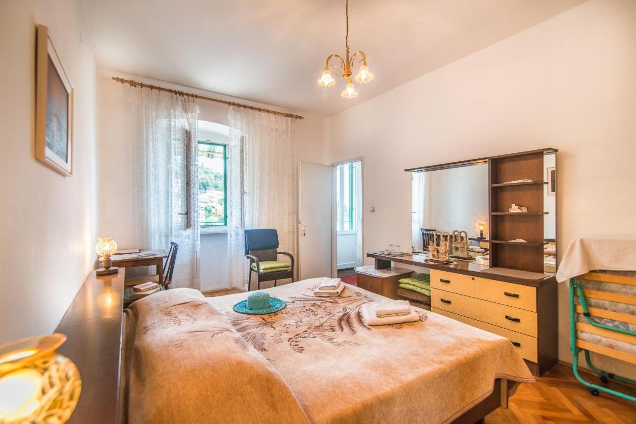 Room Sandra Rabac Bagian luar foto